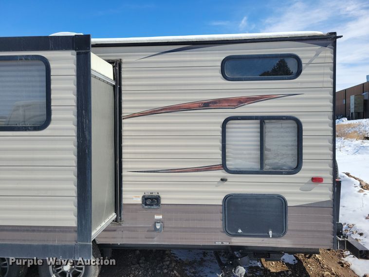 image for item NB9884 2017 Forest River Patriot camper