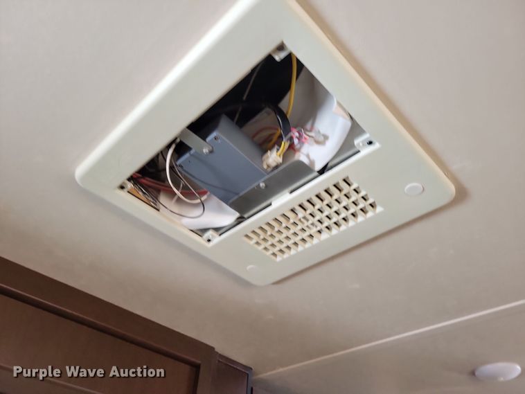 image for item NB9884 2017 Forest River Patriot camper