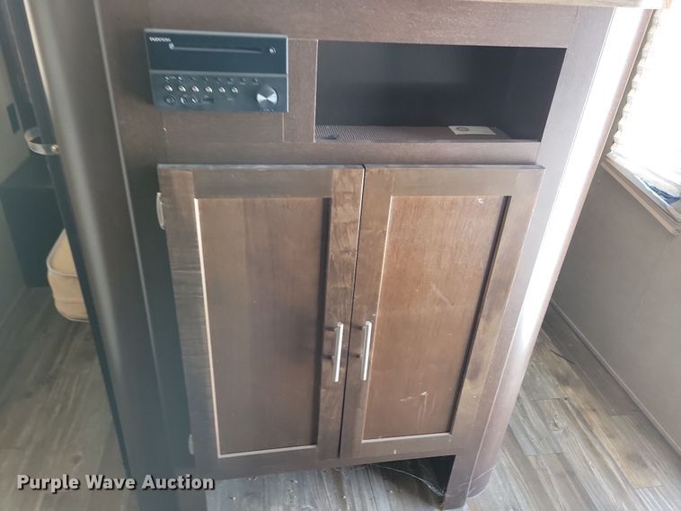 image for item NB9884 2017 Forest River Patriot camper