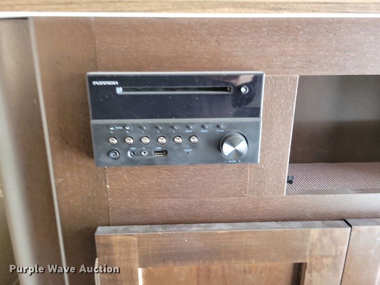 image for item NB9884 2017 Forest River Patriot camper