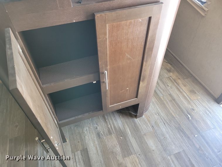 image for item NB9884 2017 Forest River Patriot camper