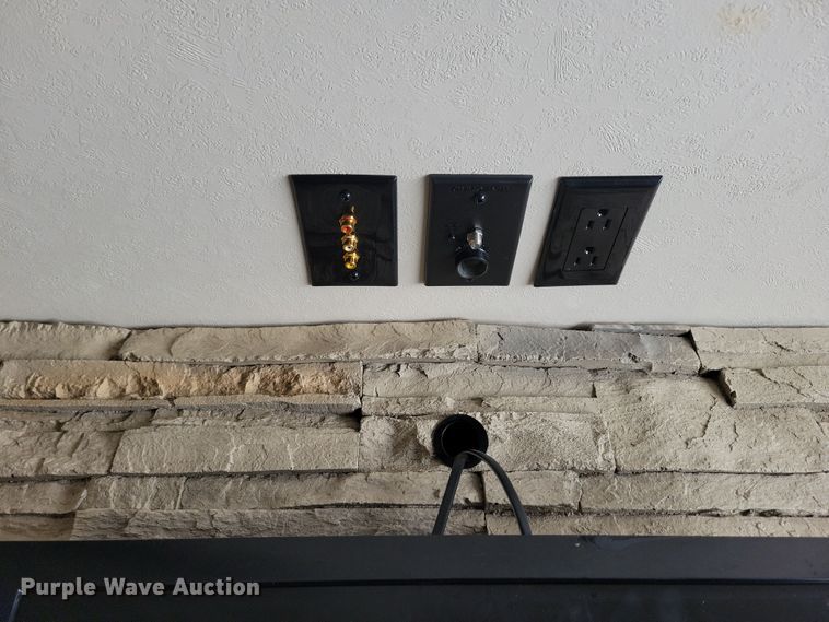 image for item NB9884 2017 Forest River Patriot camper