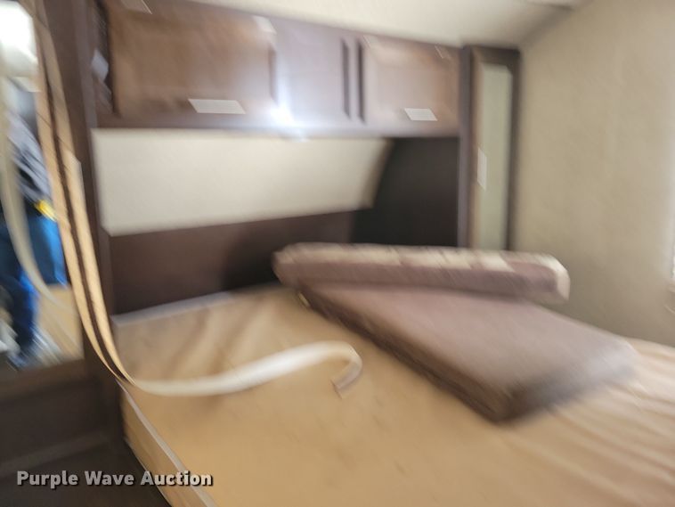 image for item NB9884 2017 Forest River Patriot camper