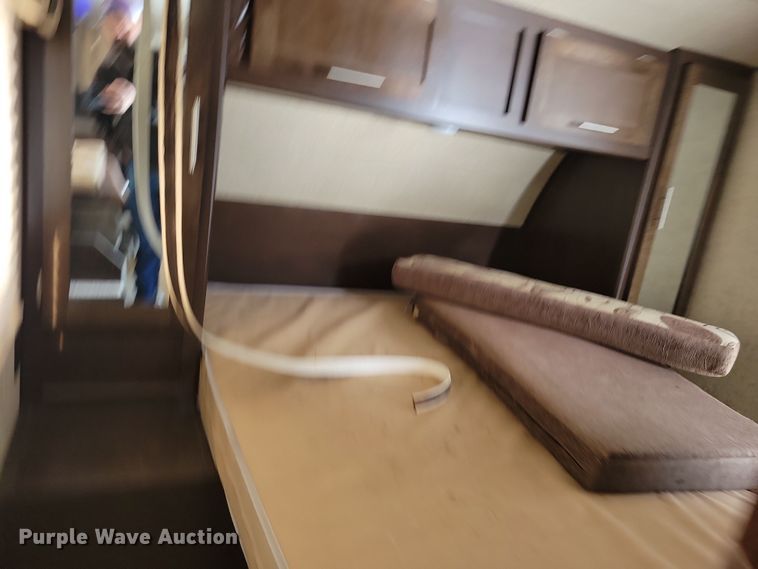 image for item NB9884 2017 Forest River Patriot camper