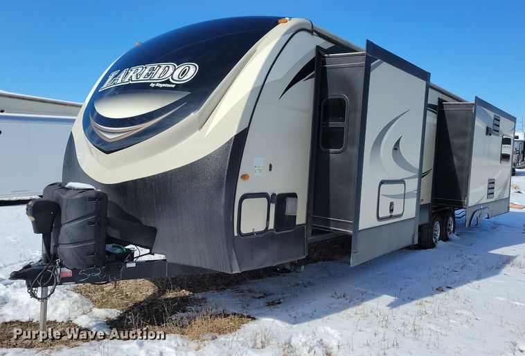 image for item NB9886 2017 Keystone Laredo 330RL camper