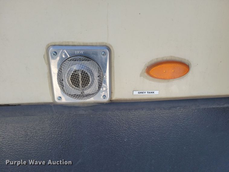 image for item NB9886 2017 Keystone Laredo 330RL camper