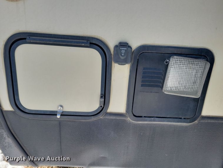 image for item NB9886 2017 Keystone Laredo 330RL camper