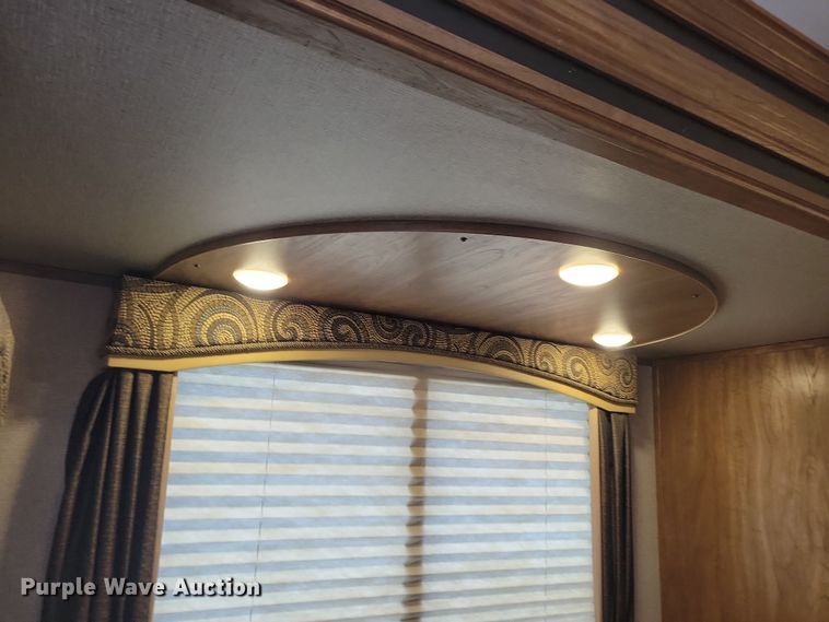 image for item NB9886 2017 Keystone Laredo 330RL camper