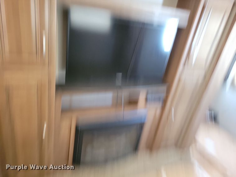 image for item NB9886 2017 Keystone Laredo 330RL camper