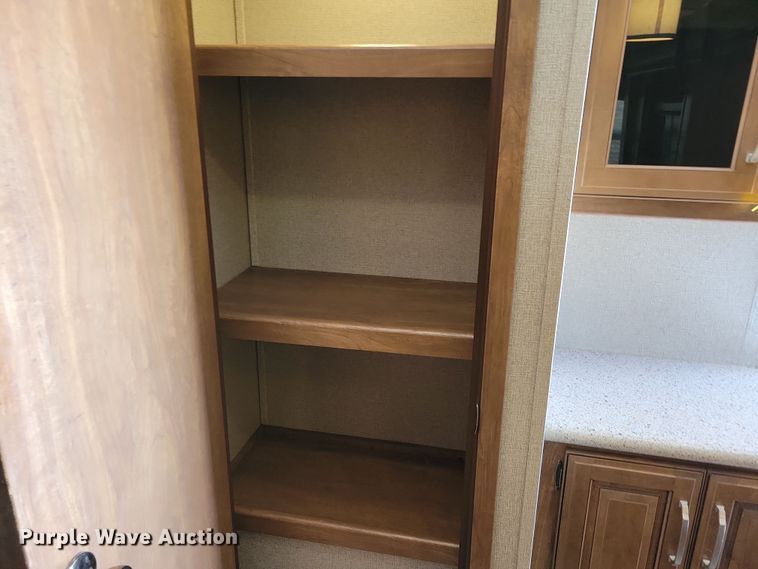 image for item NB9886 2017 Keystone Laredo 330RL camper