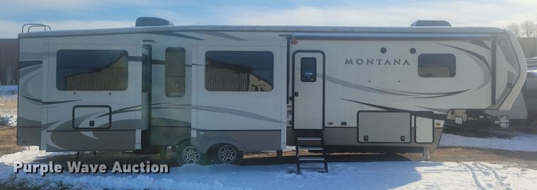 image for item NB9887 2018 Keystone Montana camper