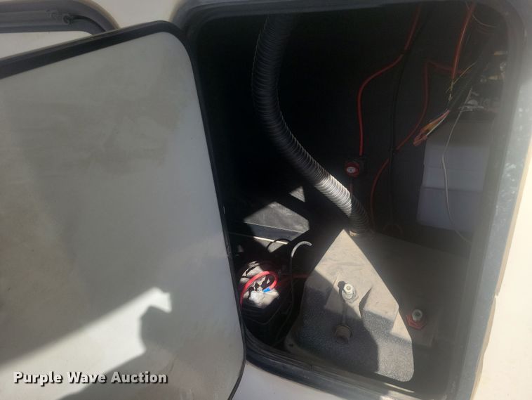 image for item NB9887 2018 Keystone Montana camper