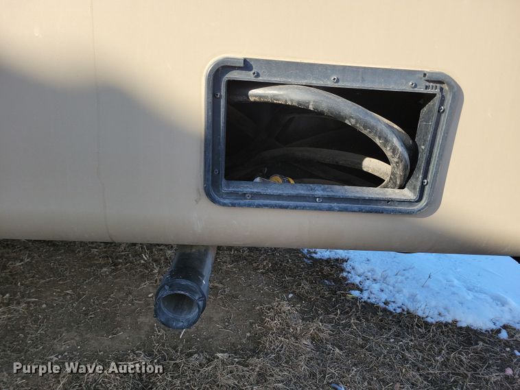 image for item NB9887 2018 Keystone Montana camper