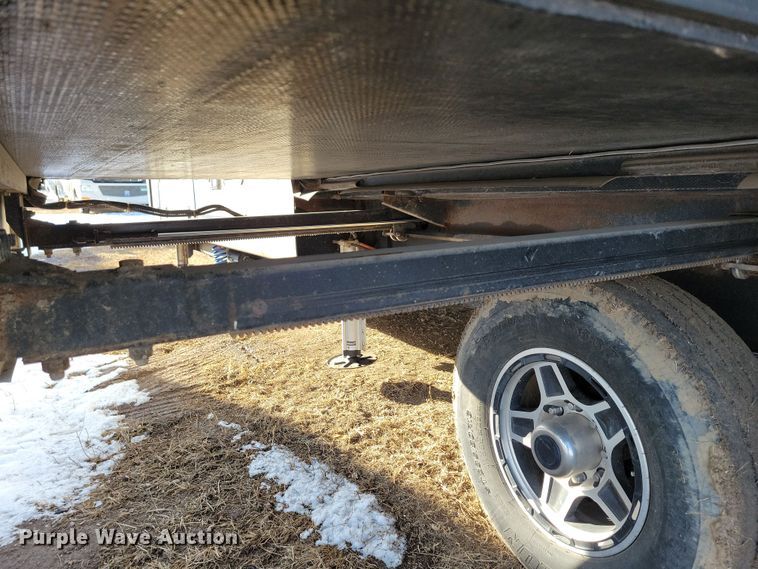 image for item NB9887 2018 Keystone Montana camper