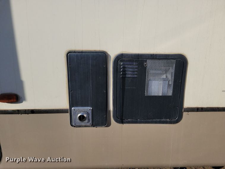 image for item NB9887 2018 Keystone Montana camper