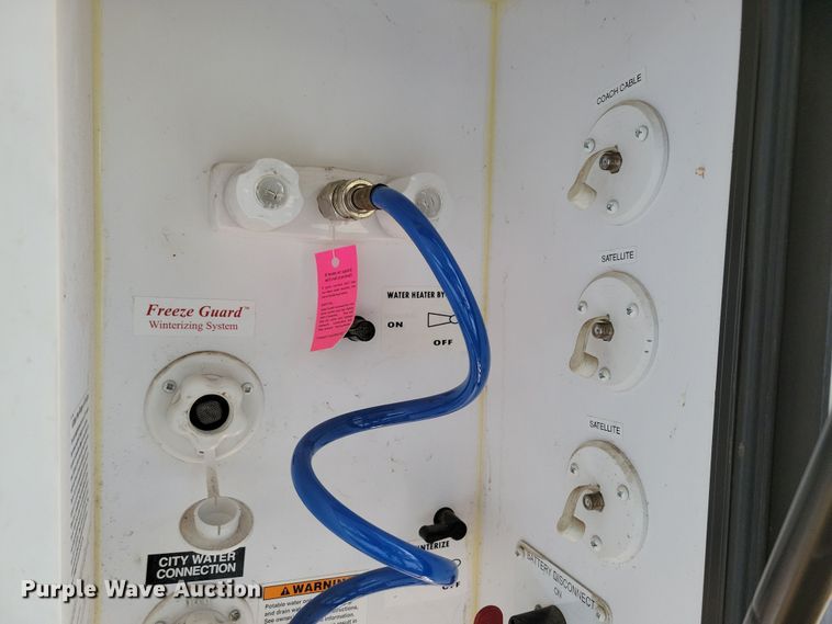 image for item NB9887 2018 Keystone Montana camper