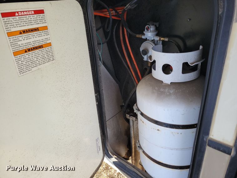 image for item NB9887 2018 Keystone Montana camper