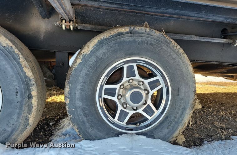 image for item NB9887 2018 Keystone Montana camper