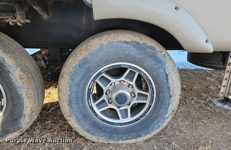 image for item NB9887 2018 Keystone Montana camper