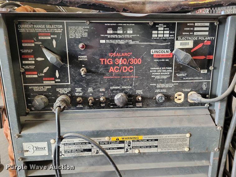 image for item NB9952 Lincoln Idealarc welder