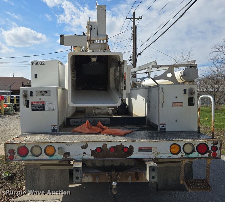 image for item ND9391 2011 Ford F450 Super Duty XL bucket truck