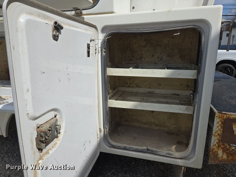 image for item ND9391 2011 Ford F450 Super Duty XL bucket truck