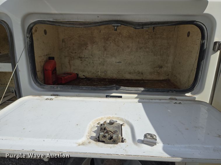 image for item ND9391 2011 Ford F450 Super Duty XL bucket truck