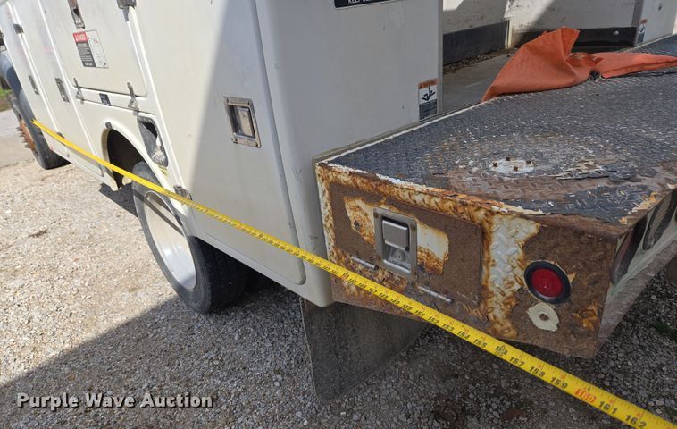 image for item ND9391 2011 Ford F450 Super Duty XL bucket truck