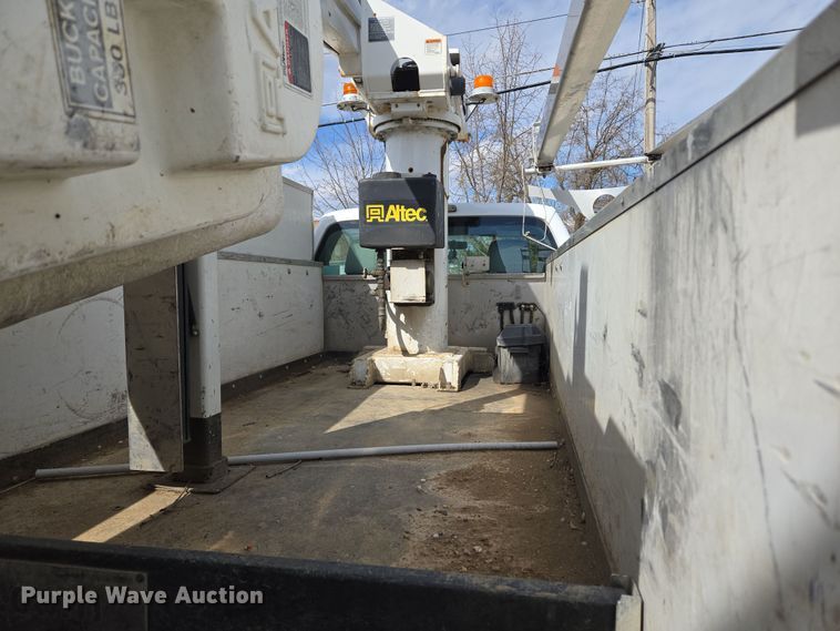 image for item ND9391 2011 Ford F450 Super Duty XL bucket truck