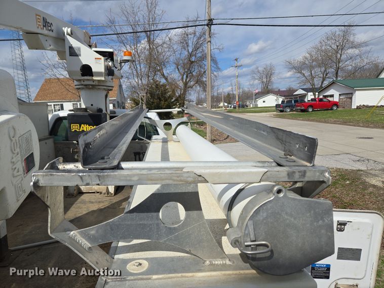 image for item ND9391 2011 Ford F450 Super Duty XL bucket truck