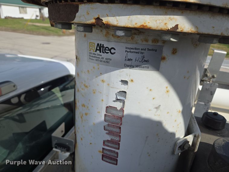 image for item ND9391 2011 Ford F450 Super Duty XL bucket truck