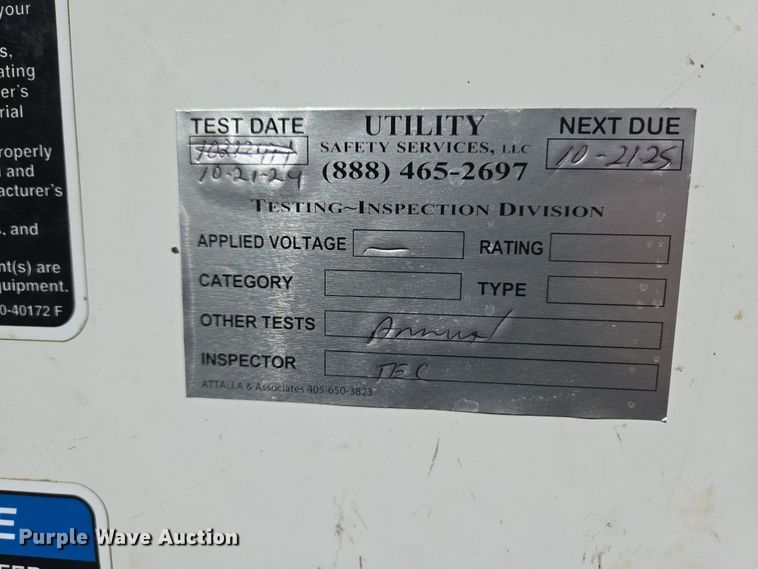 image for item ND9391 2011 Ford F450 Super Duty XL bucket truck