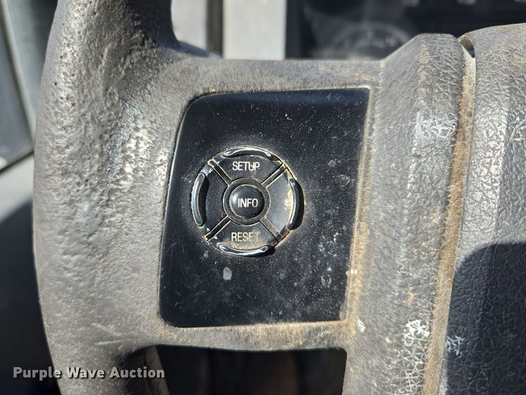 image for item ND9391 2011 Ford F450 Super Duty XL bucket truck