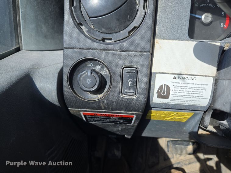 image for item ND9391 2011 Ford F450 Super Duty XL bucket truck