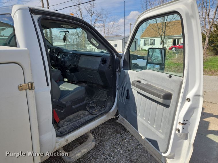 image for item ND9391 2011 Ford F450 Super Duty XL bucket truck