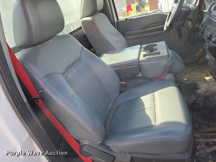 image for item ND9391 2011 Ford F450 Super Duty XL bucket truck