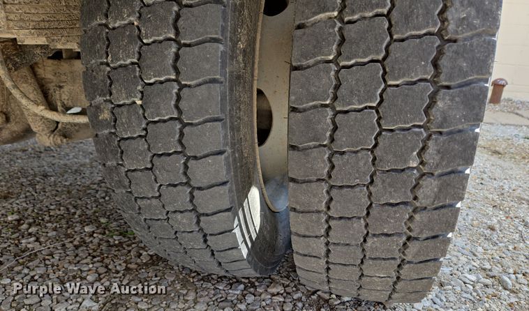 image for item ND9391 2011 Ford F450 Super Duty XL bucket truck