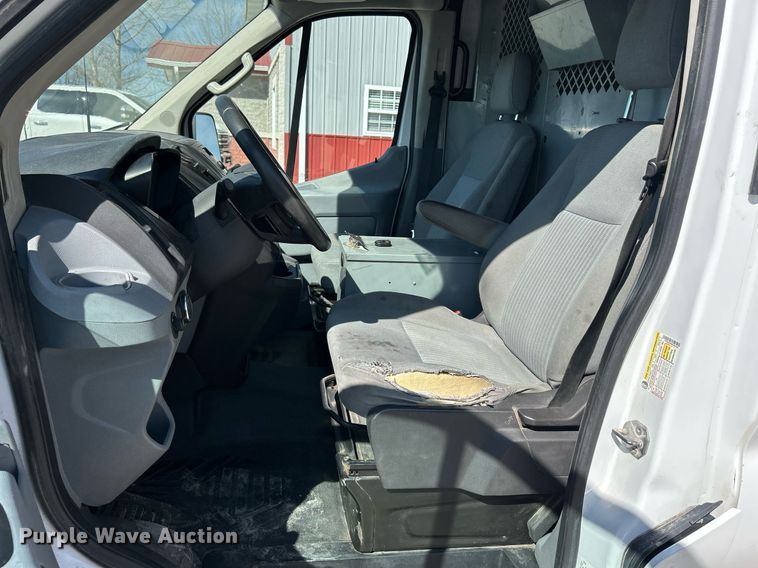 image for item ND9408 2015 Ford Transit 350 van