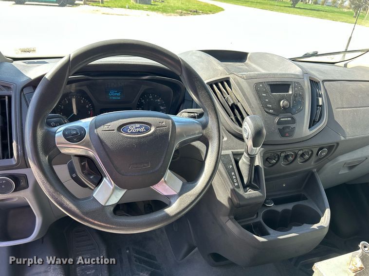 image for item ND9408 2015 Ford Transit 350 van