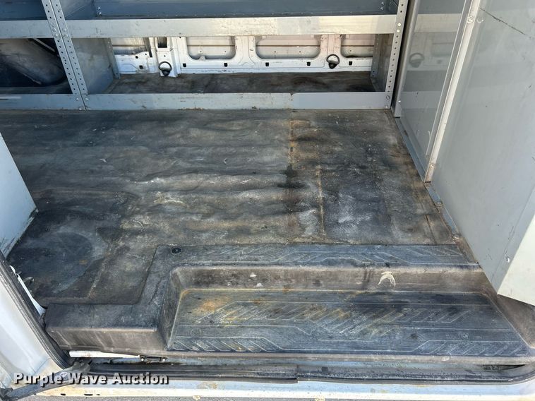 image for item ND9408 2015 Ford Transit 350 van