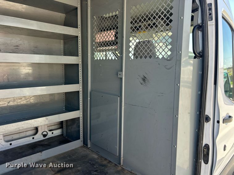 image for item ND9408 2015 Ford Transit 350 van