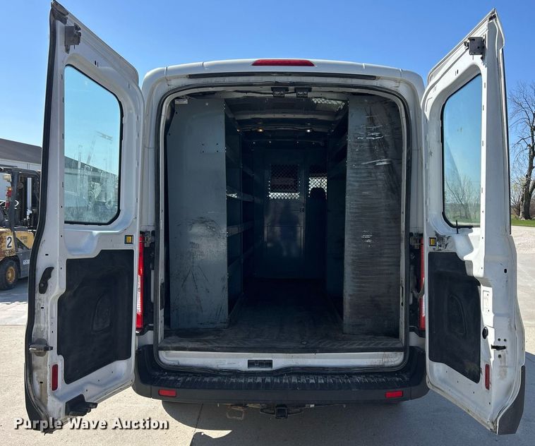 image for item ND9408 2015 Ford Transit 350 van