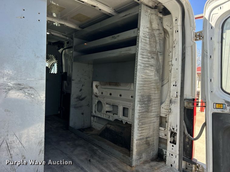 image for item ND9408 2015 Ford Transit 350 van