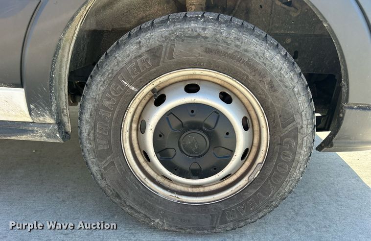 image for item ND9408 2015 Ford Transit 350 van