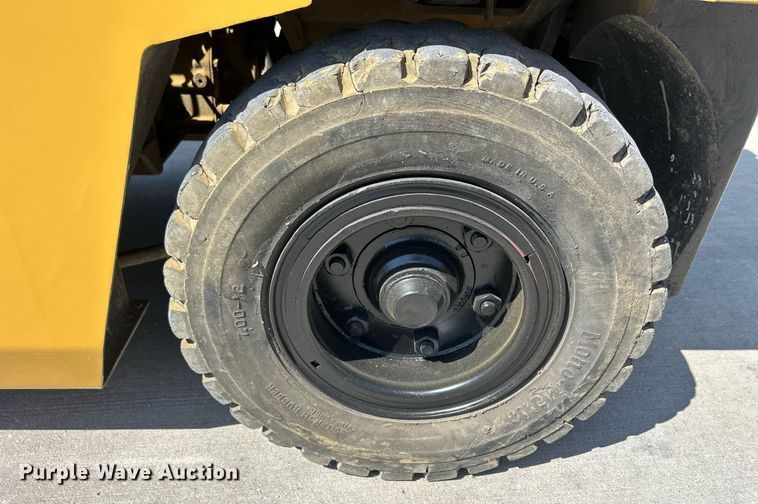 image for item ND9411 Komatsu FG40Z-4 forklift