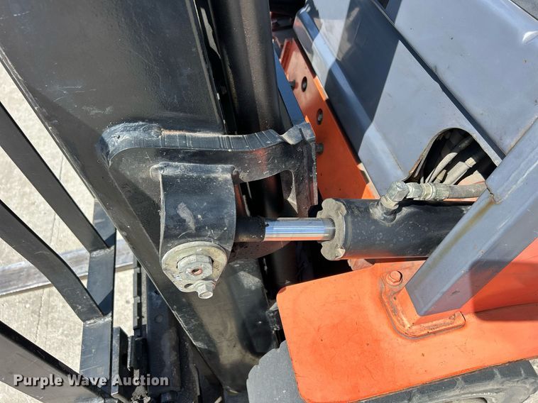 image for item ND9412 2004 Toyota 7FGU20 forklift