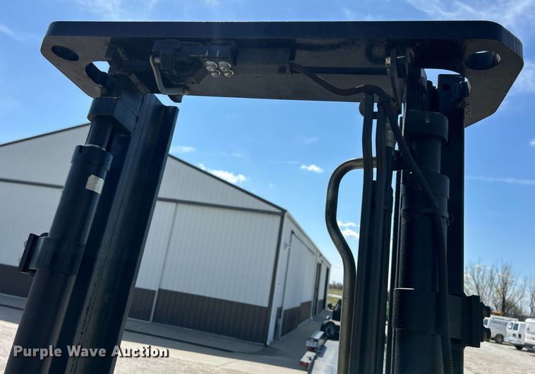 image for item ND9412 2004 Toyota 7FGU20 forklift