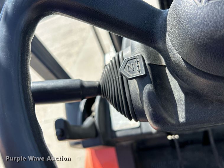 image for item ND9412 2004 Toyota 7FGU20 forklift