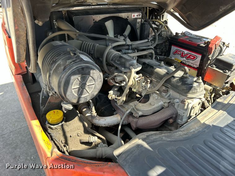 image for item ND9412 2004 Toyota 7FGU20 forklift