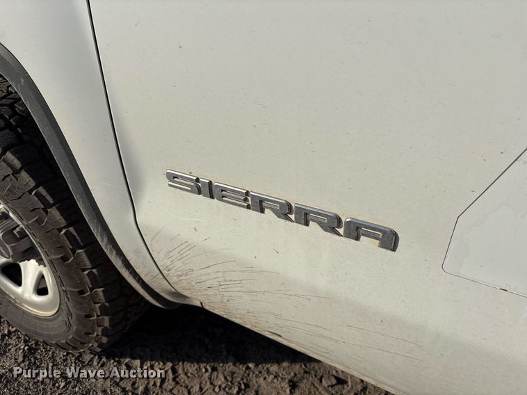 image for item OB9485 2018 GMC Sierra 1500 Crew Cab pickup truck